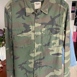 Woman TNA camo jacket